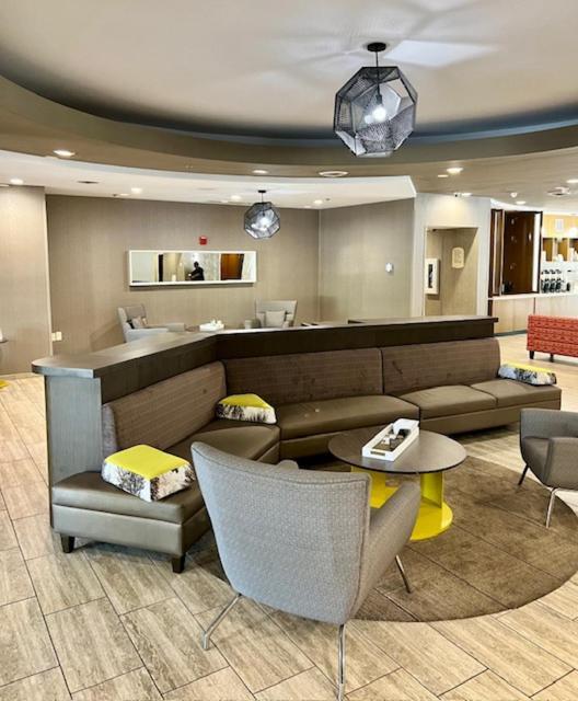 Springhill Frederick Hotel